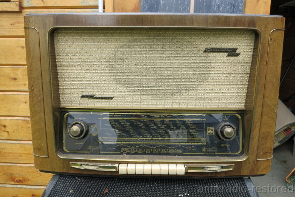 Grundig 4040 W/3D (2)