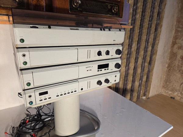 Braun Stereoanlage P3, A2, T2, C2